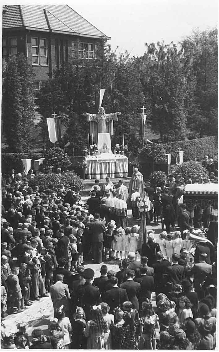 Elsloo HeiligHart rustaltaar 1946